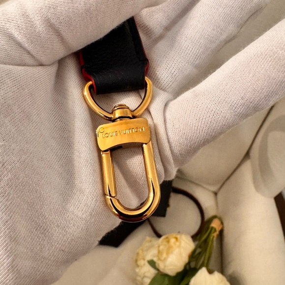 SOLD-Louis Vuitton Monogram Empreinte Melie hobo - Picture 9 of 9